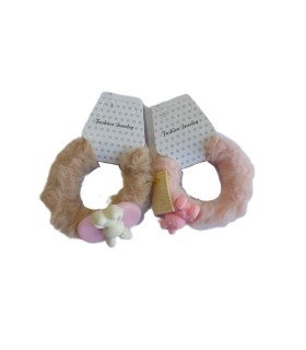 كش مو دور خز عروسكي